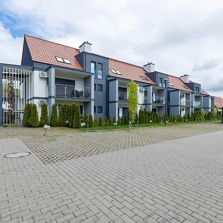 Apartamento Comfortable With Air Conditioning And Parking Near The By Renters *