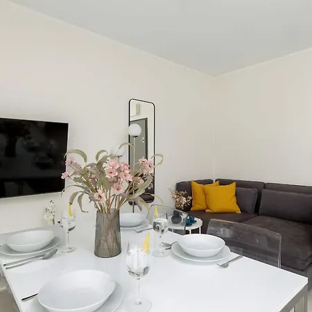 Apartmán Comfortable With Air Conditioning And Parking Near The By Renters Niechorze