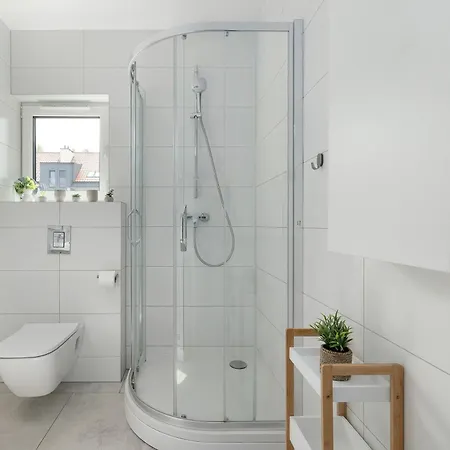 Apartamento Comfortable With Air Conditioning And Parking Near The By Renters